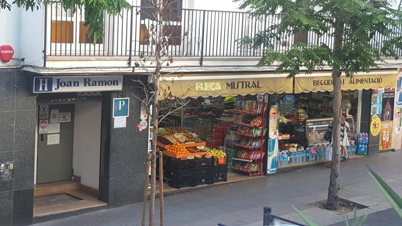 Pension Juan Ramon 료렛 드 마르 외부 사진
